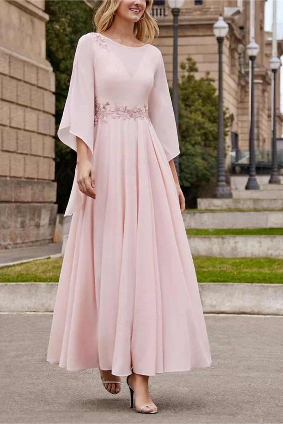 Elegant Blushing Pink 3/4 Sleeves Mother of The Bride Dresses MD049