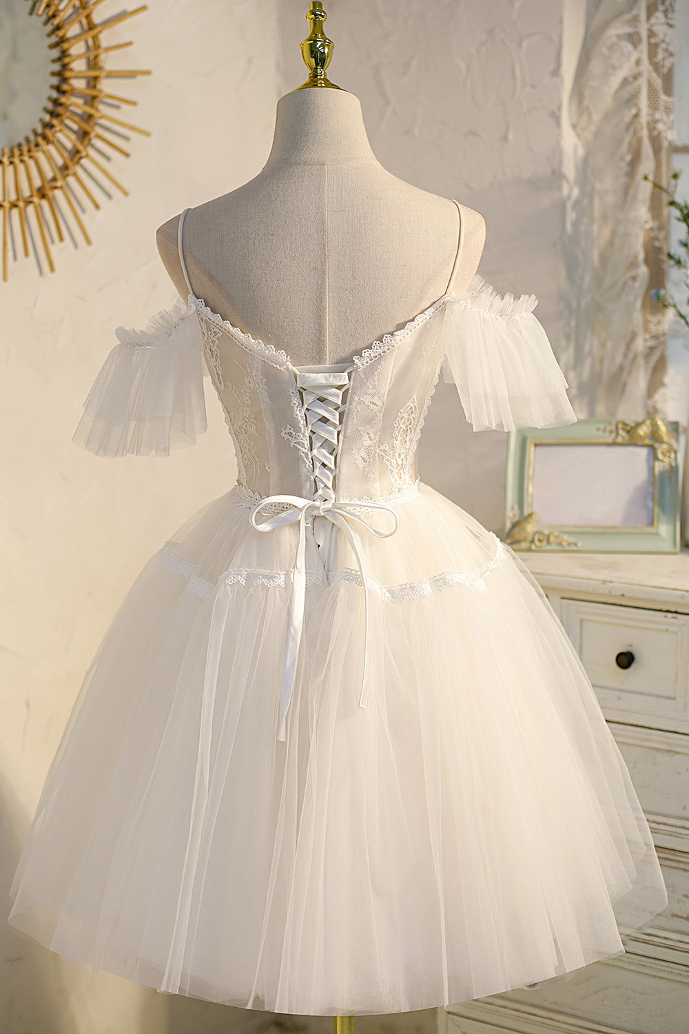 V-Neck Spaghetti Straps Tulle Princess Homecoming Dress
