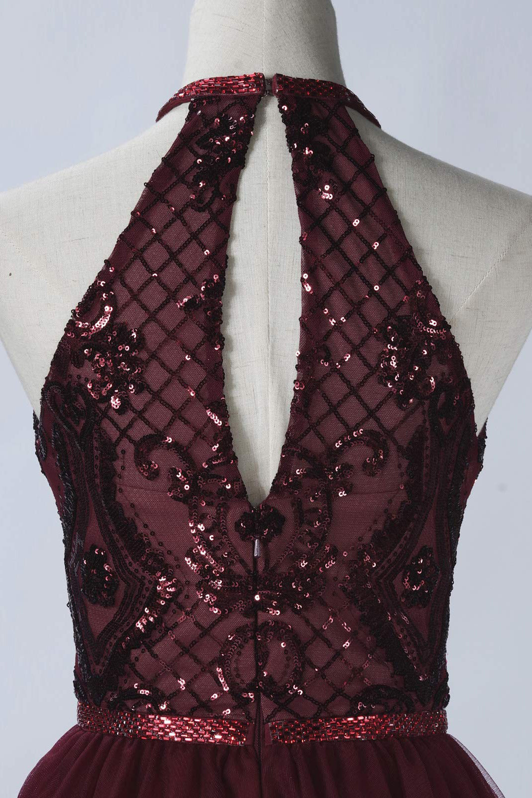 Halter Burgundy Lace Appliqued Tulle Short Homecoming Dresses