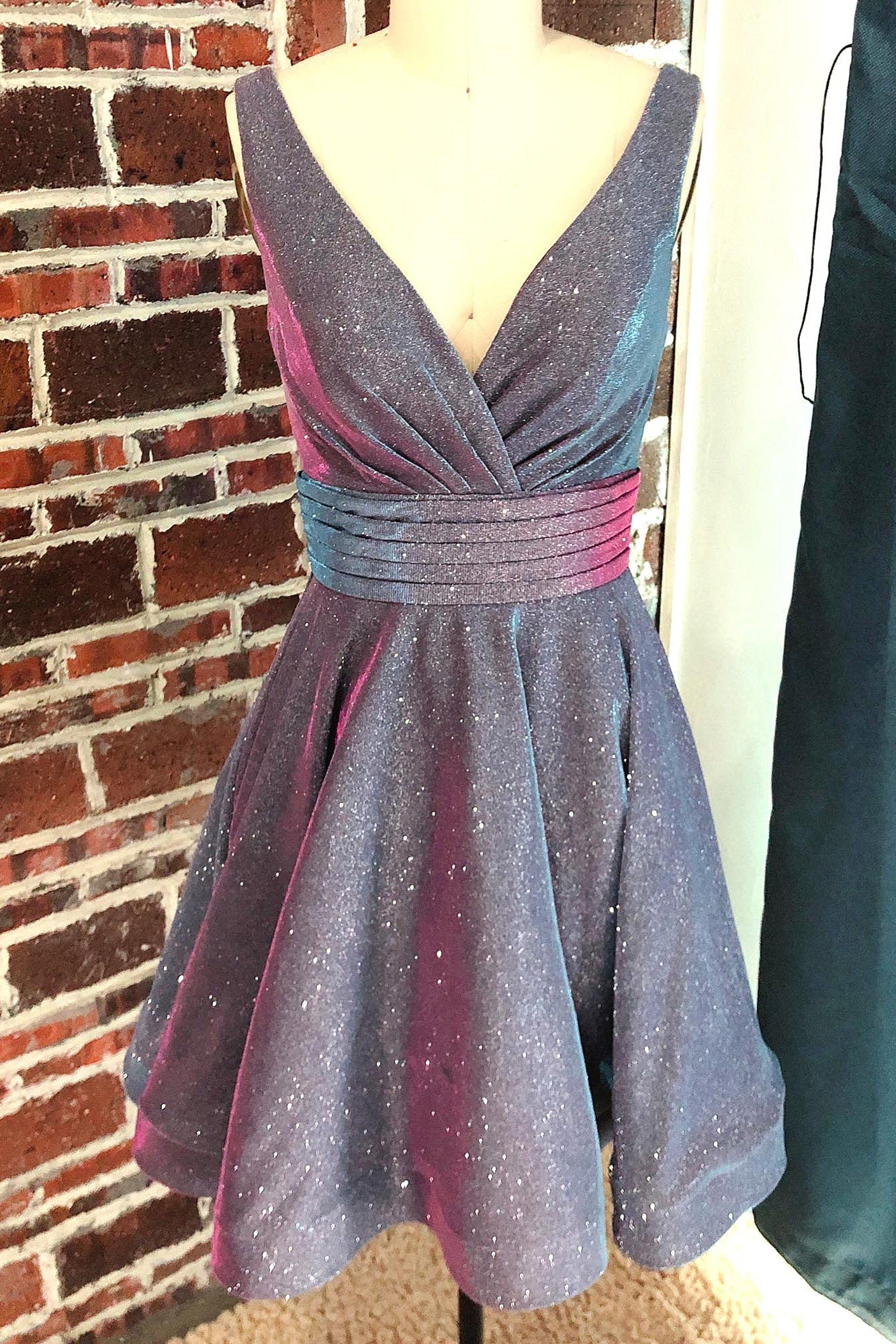 A Line Glitter Grey Sleeveless Short Homecoming Dress With Pockets