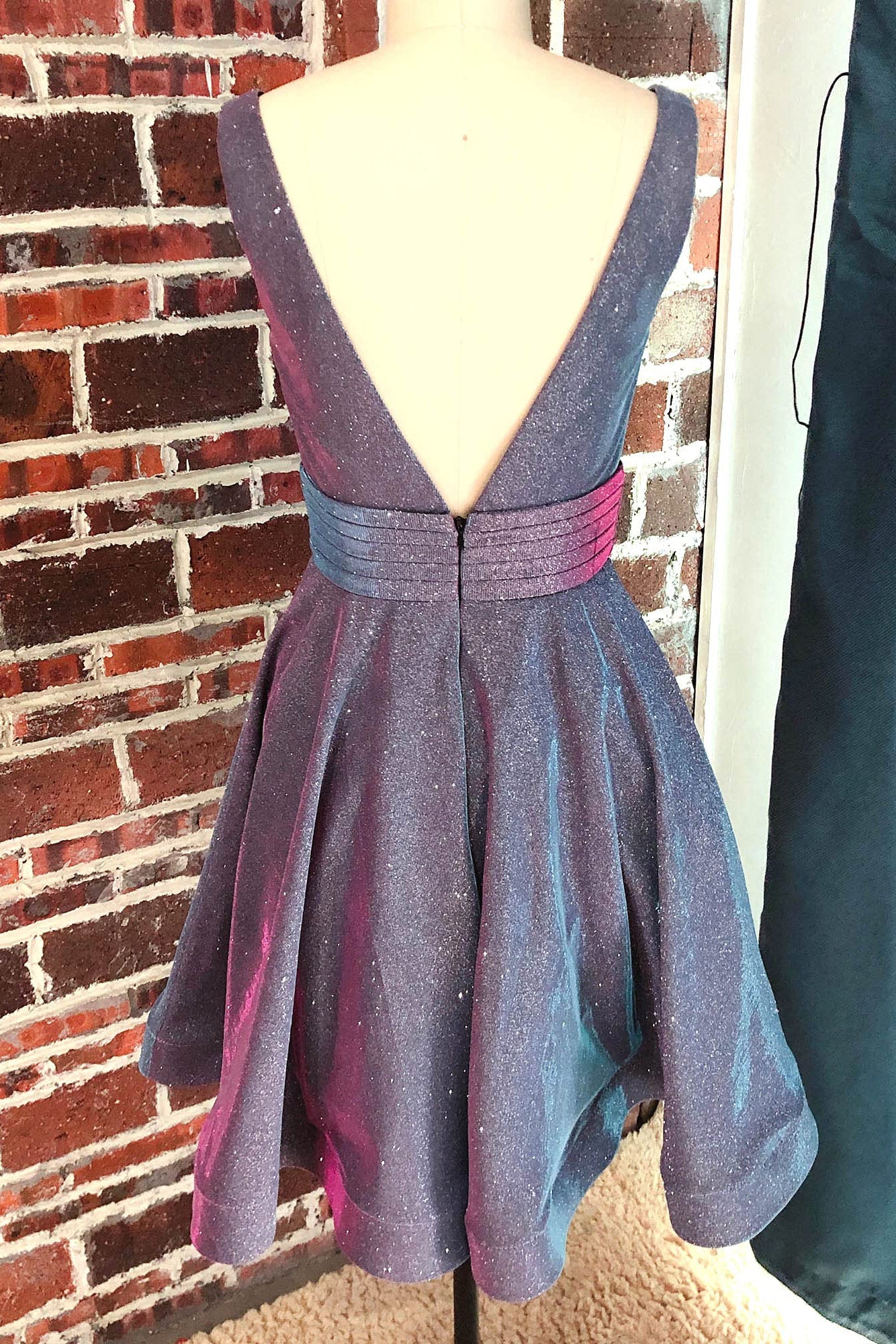 A Line Glitter Grey Sleeveless Short Homecoming Dress With Pockets