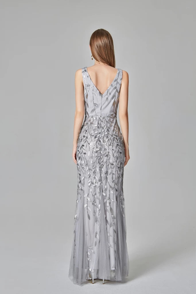 Sexy V-Neck Silver Mermaid Prom Dresses Embroidered Sequins Long Evening Dresses XU90804