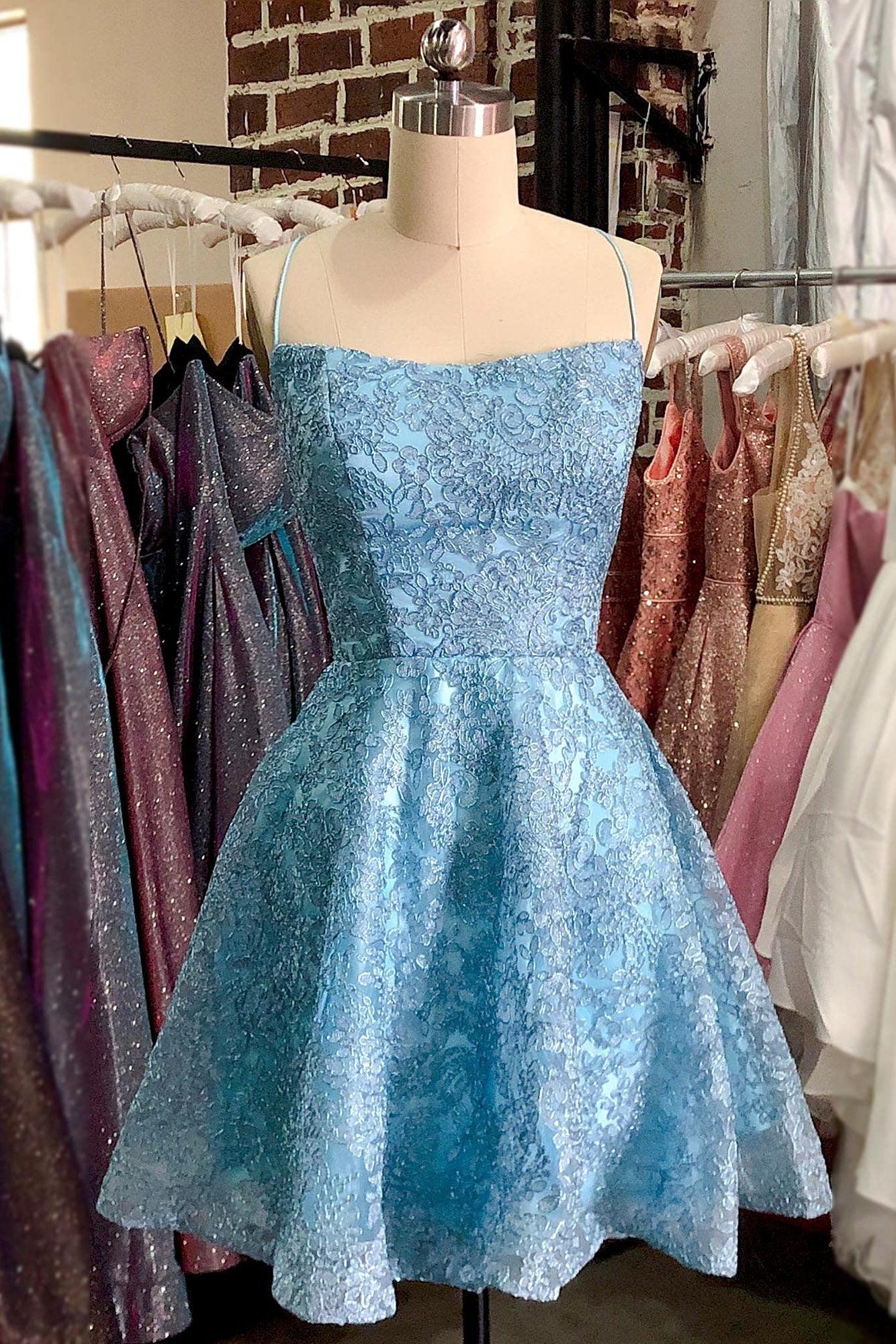 Light Blue Straps Lace Short Homecoming Dresses