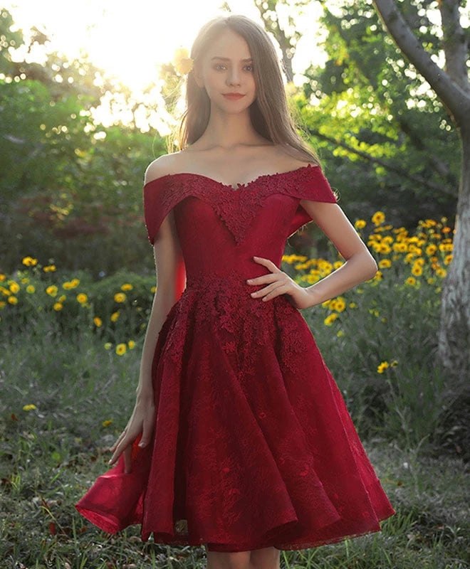 Charming Off The Shoulder Burgundy Lace Short Homecoming Dresses Y0294