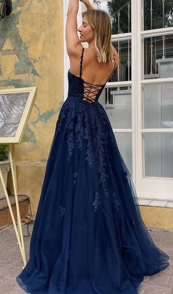 Navy Blue Lace V-Neck Spaghetti Straps A Line Tulle Appliques Long Evening Gowns