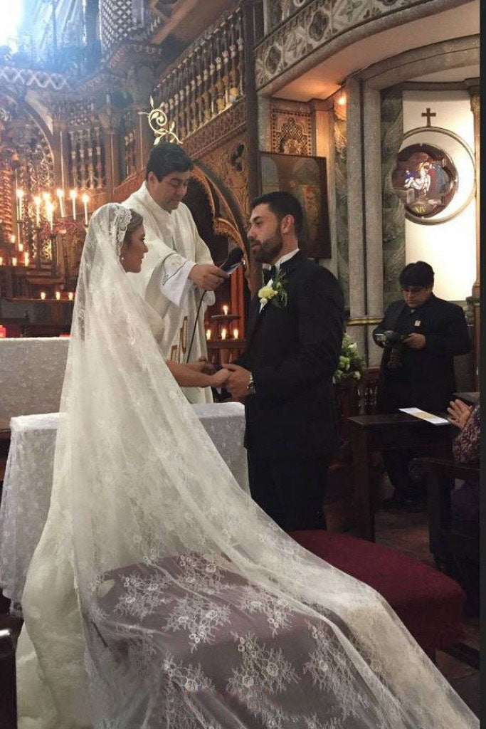 12 Breathtakingly Beautiful Ombré Veils To Say I Do In! - Praise Wedding