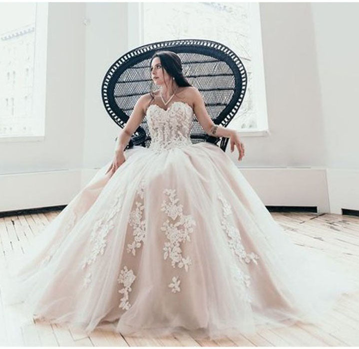 Floor Length Sweetheart Tulle Wedding Dresses with Lace Appliques N1581