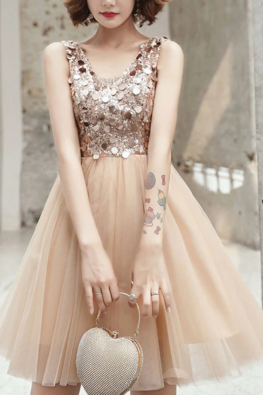 Sparkly V-Neck Sequins Tulle Homecoming Dresses N2140