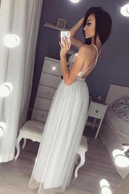 A Line V-Neck Sequined Silver Spaghetti Straps Sleeveless Tulle Prom Dresses