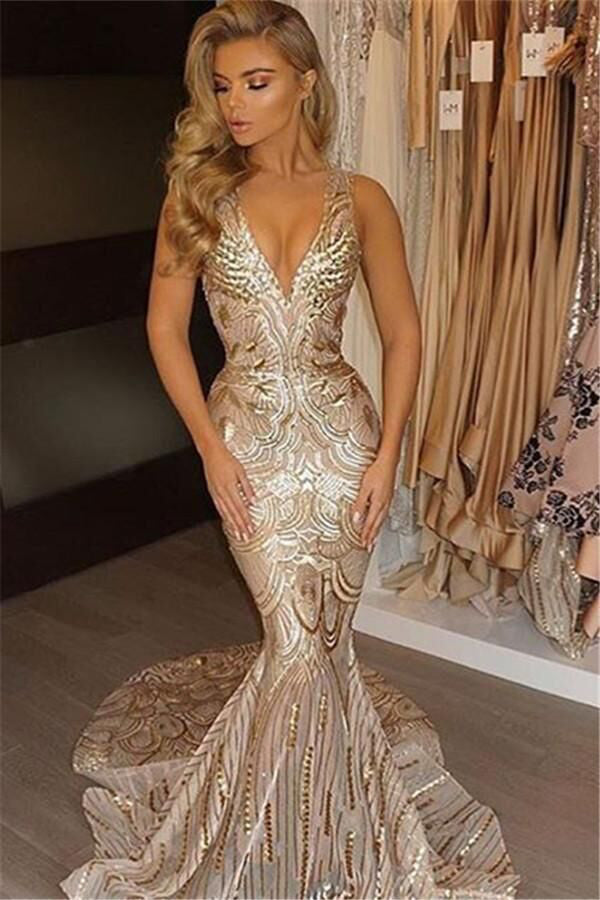 Sparkly V-Neck Sleeveless Sequins Mermaid Prom Dresses With Trailing