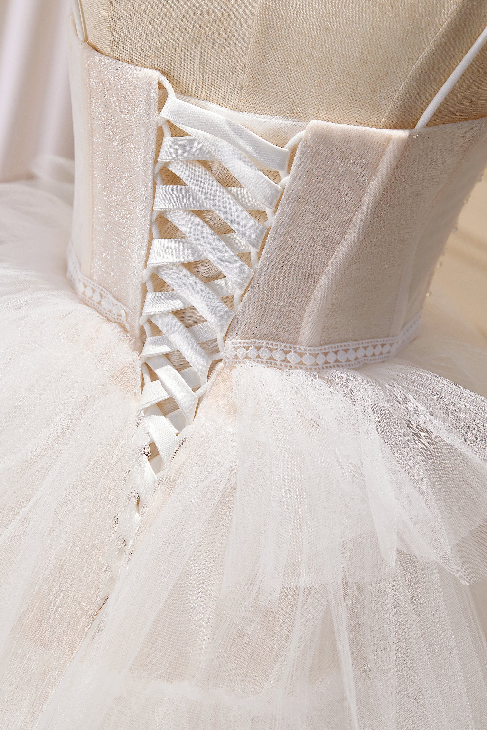 A-line Sweetheart Straps Cupcake Prom Dress with Beads LJ0554