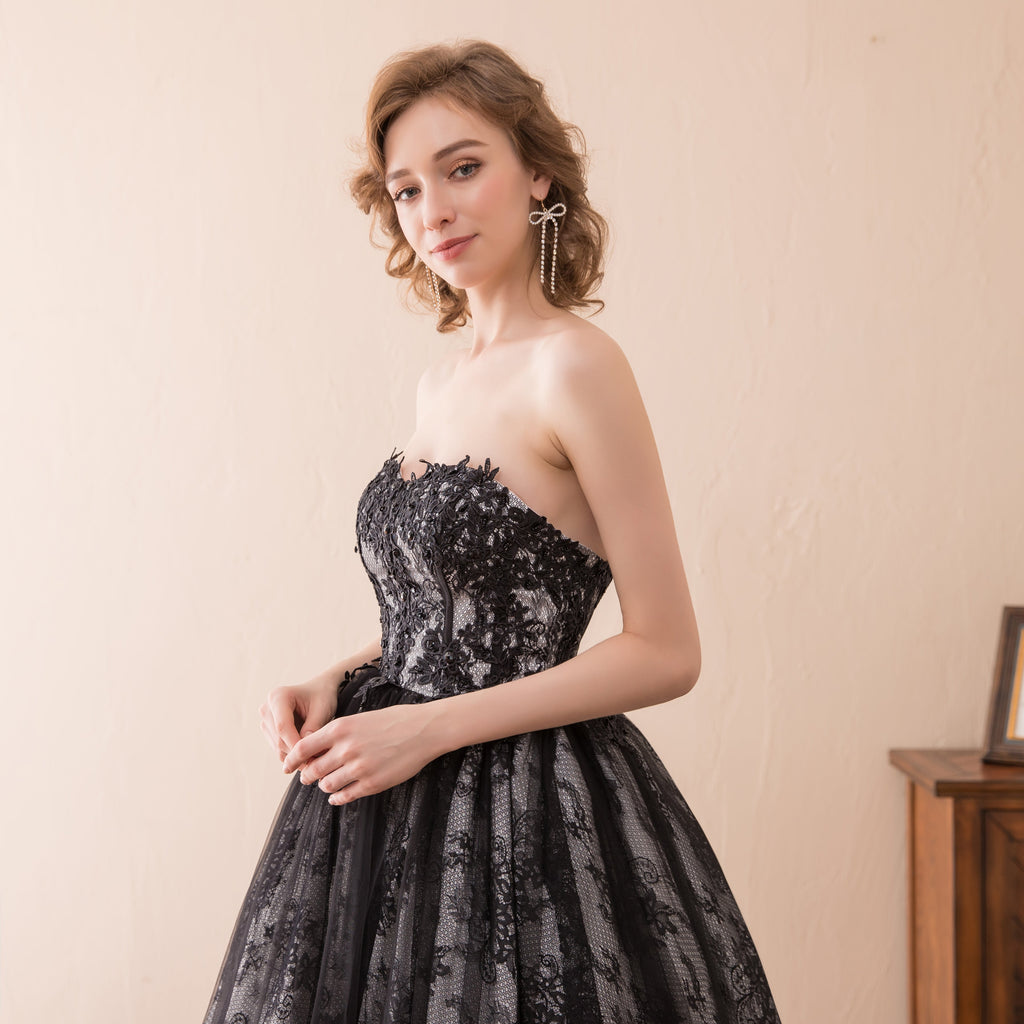 Unique A Line Strapless Sweetheart Black Lace Court Train Prom Dresses WH32618