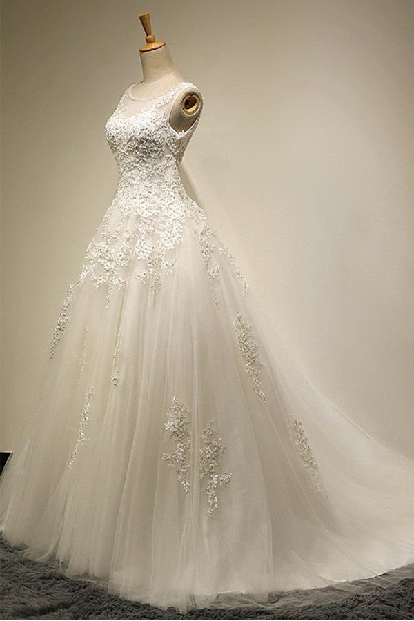 Elegant Tulle Backless Beading Wedding Gown with Court Train