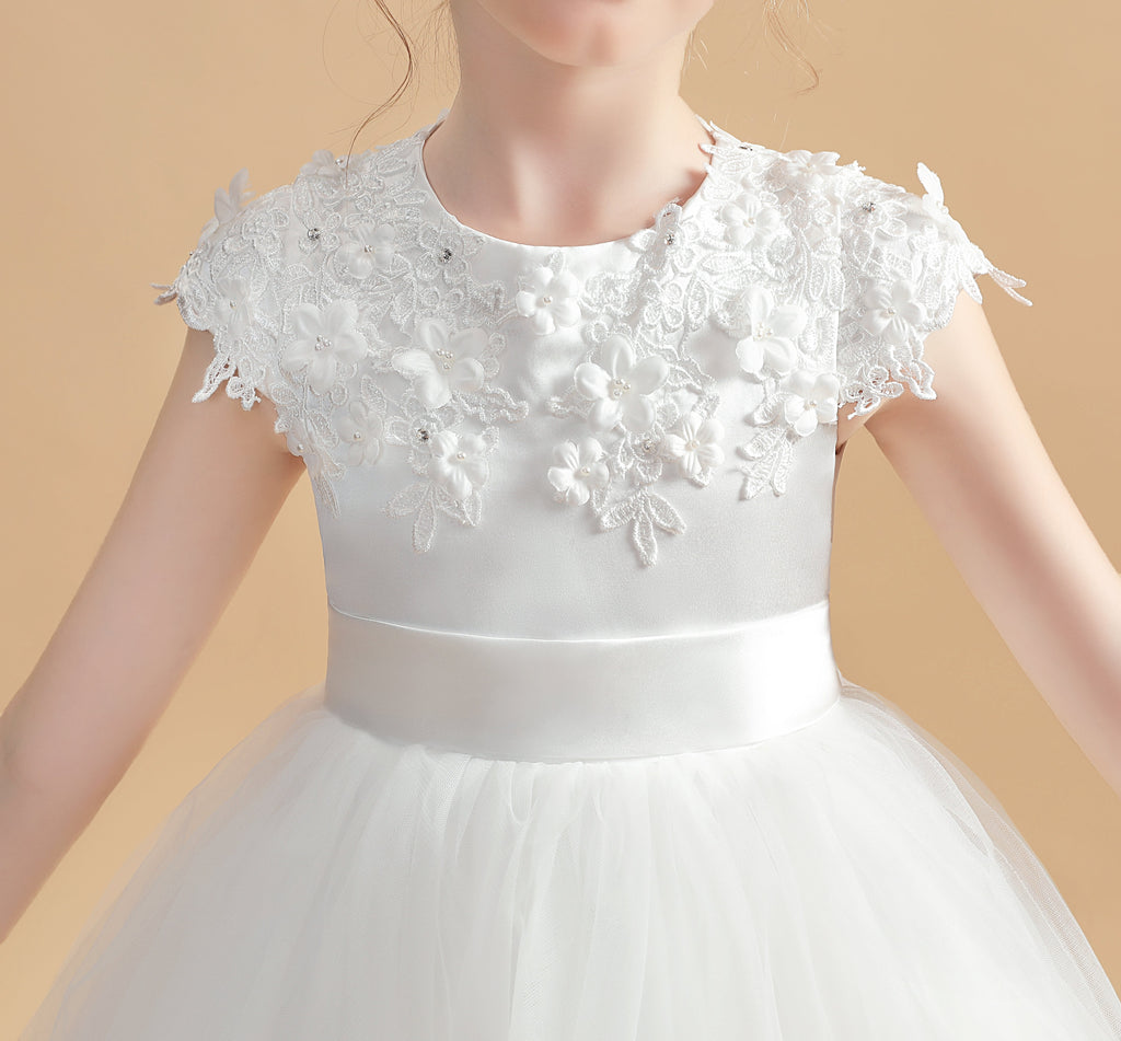 Round Neck Satin Short Sleeves Flower Girl Dresses With Lace Appliques