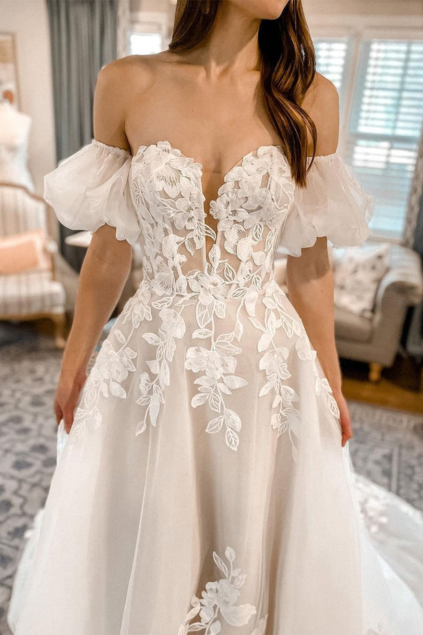 A-line Sweetheart Lace Appliques Wedding Dress with Detachable Sleeves N056