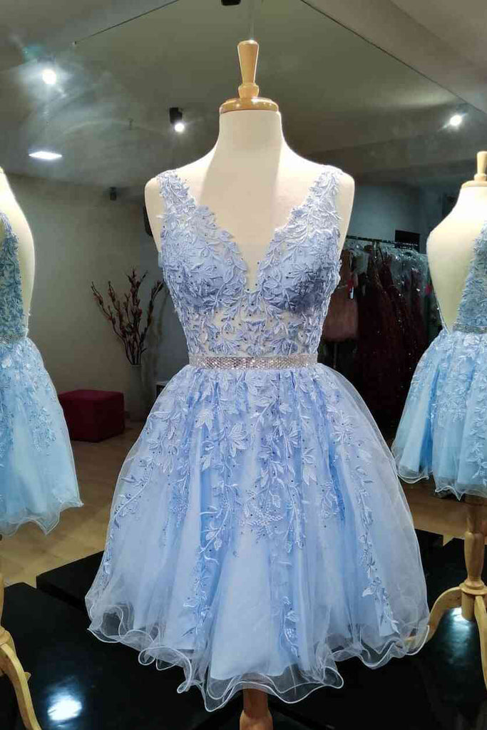 Blue Sleeveless Rolled Lace V-Neck Homecoming Dresses