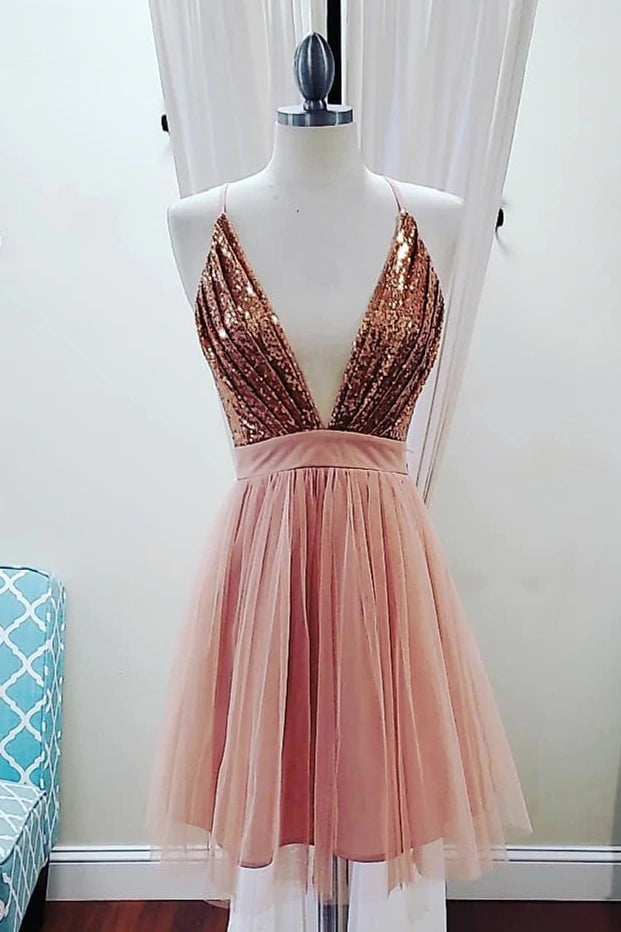 Deep V-Neck Spaghetti Straps Sequins Short Homecoming Dresses