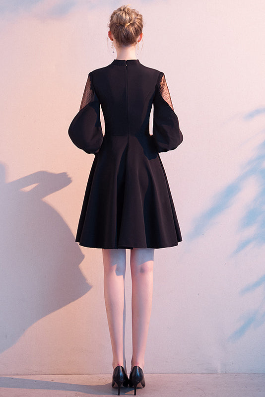 Sexy Black Halter V-Neck Long Sleeves A Line Short Homecoming Dress
