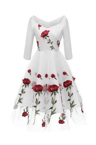 products/Savavia-Embroidery-Floral-Short-White-Prom-Dresses-1.jpg