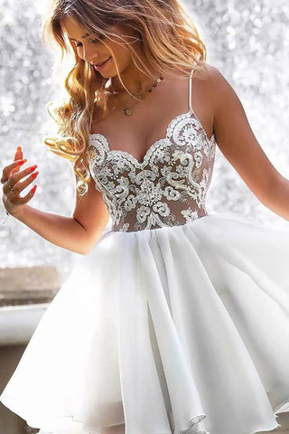products/Scalloped-Edge_Lace_Appliques_White_Homecoming_Dress-1.jpg