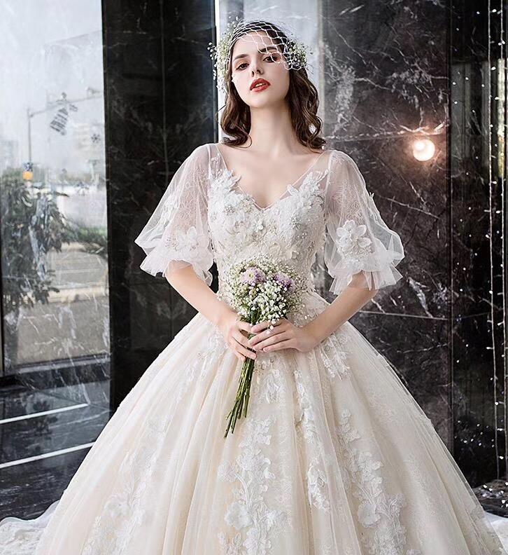 Charming Half Sleeves Ball Gown V Neck Wedding Dresses Princess Bridal Dresses N1626