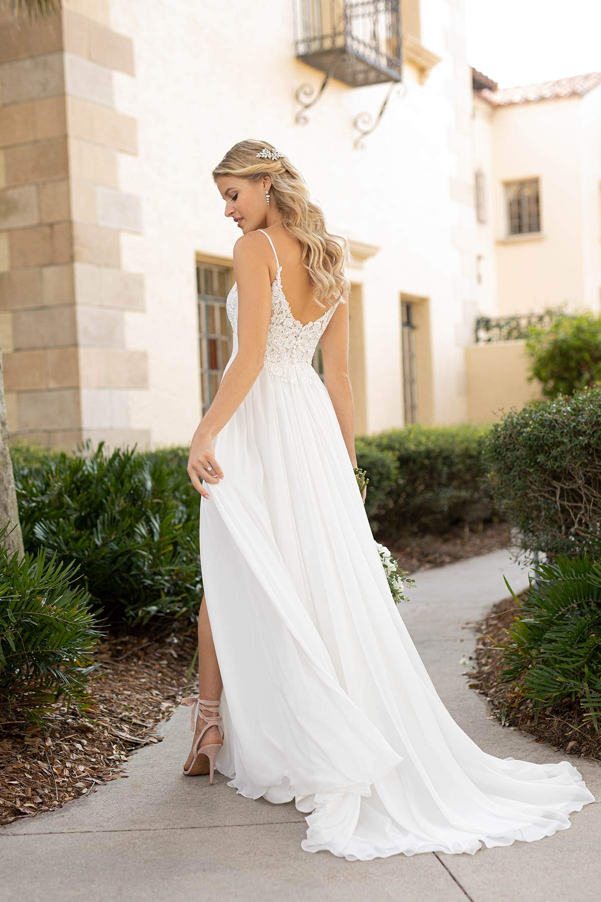 Long flowy lace dress 2025