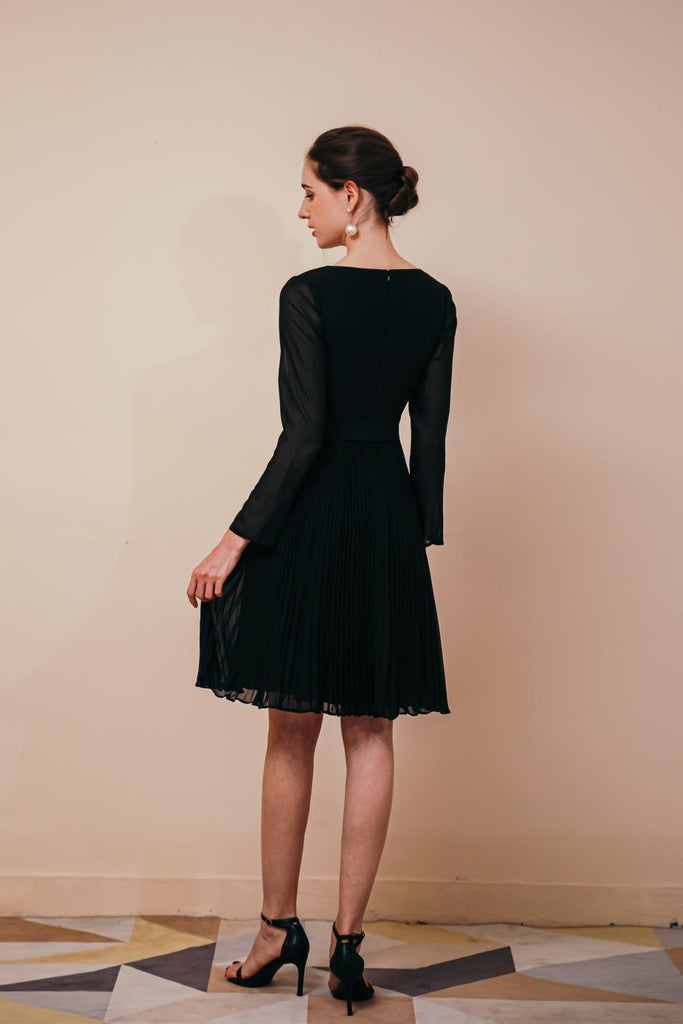 Elegant V-Neck Long Sleeves Chiffon Black Short Prom Dresses Y231048