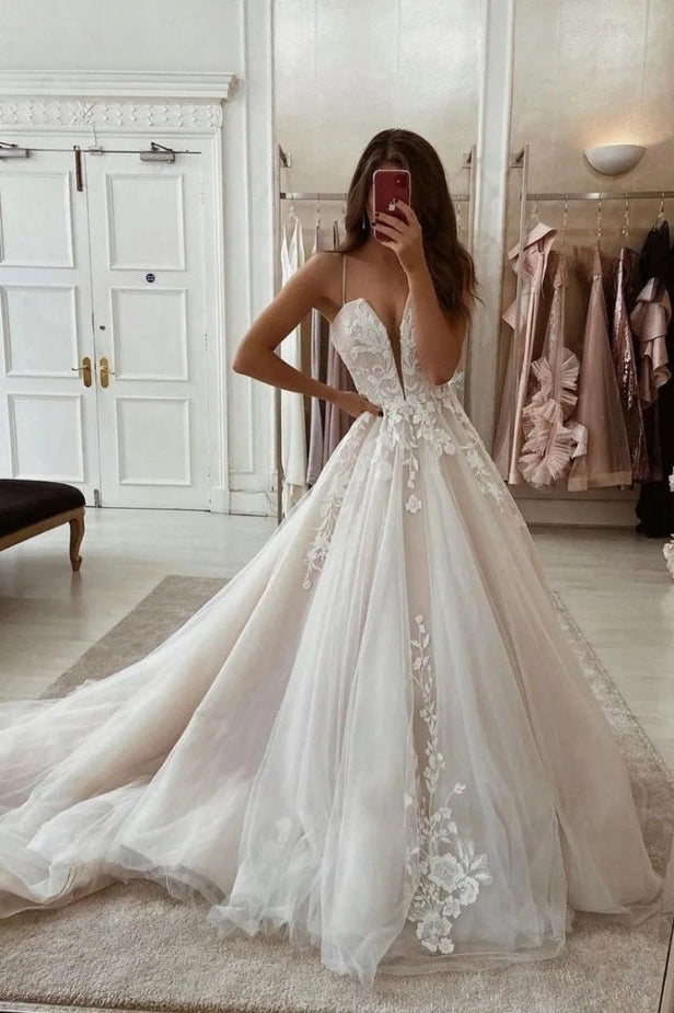 Charming A Line V Neck Tulle Wedding Dresses with Appliques N104