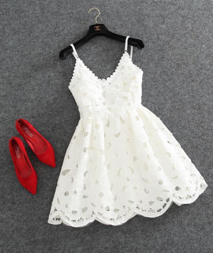 Cute Spaghetti Straps V-Neck Black Lace Short Homecoming Dresses Mini Cocktail Dresses