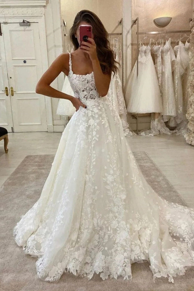 Charming A Line Scoop Neck Tulle Wedding Dresses with Appliques N101