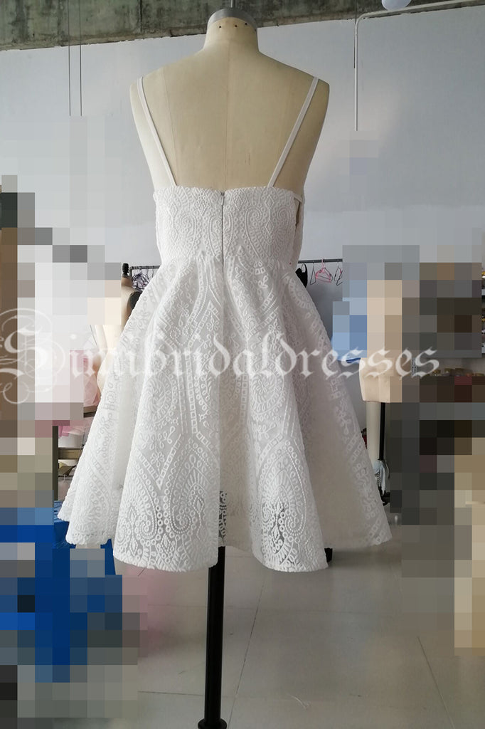 Ivory Spaghetti Straps Deep V-Neck Lace Short Homecoming Dresses N1080