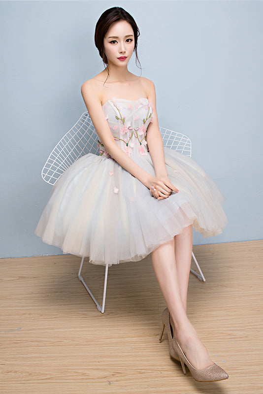 A Line Sweetheart Tulle Short Homecoming Dresses with Appliques N1730