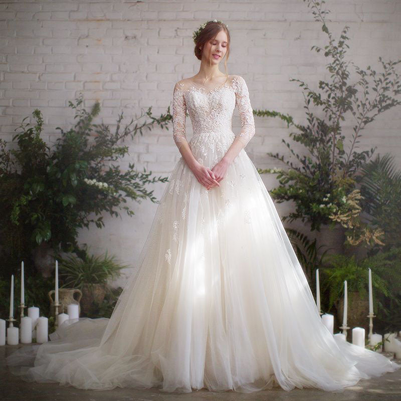 Romantic 3/4 Sleeves Illusion Neckline Lace Appliqued Wedding Dresses N2555
