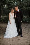 A Line V-Neck Floor Length Wedding Dresses Ivory Sleeveless Bridal Dresses N2357