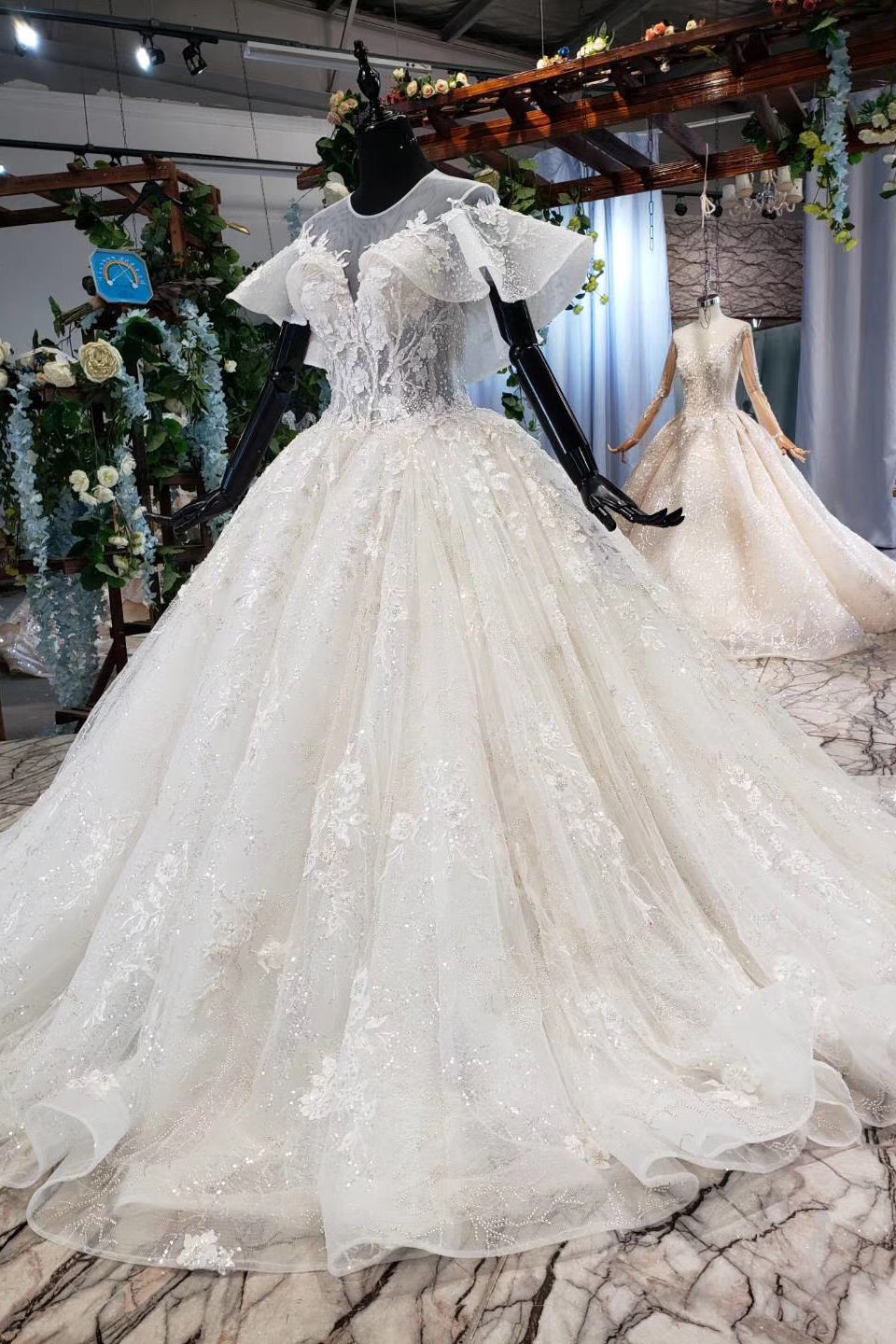 Gorgeous Ball Gown Big Wedding Dresses Princess Bridal Dresses with Sleeves N1969