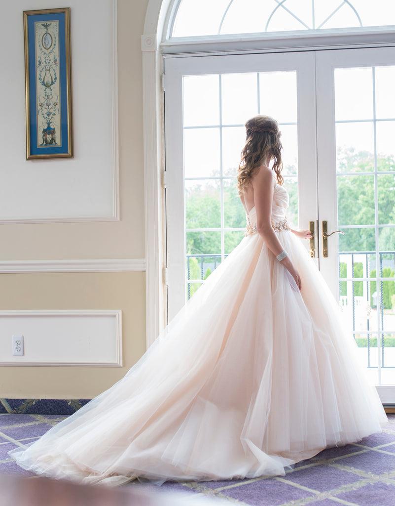 Gorgeous Strapless Sweetheart Pleats Long Ball Gown Wedding Dresses with Beading N518