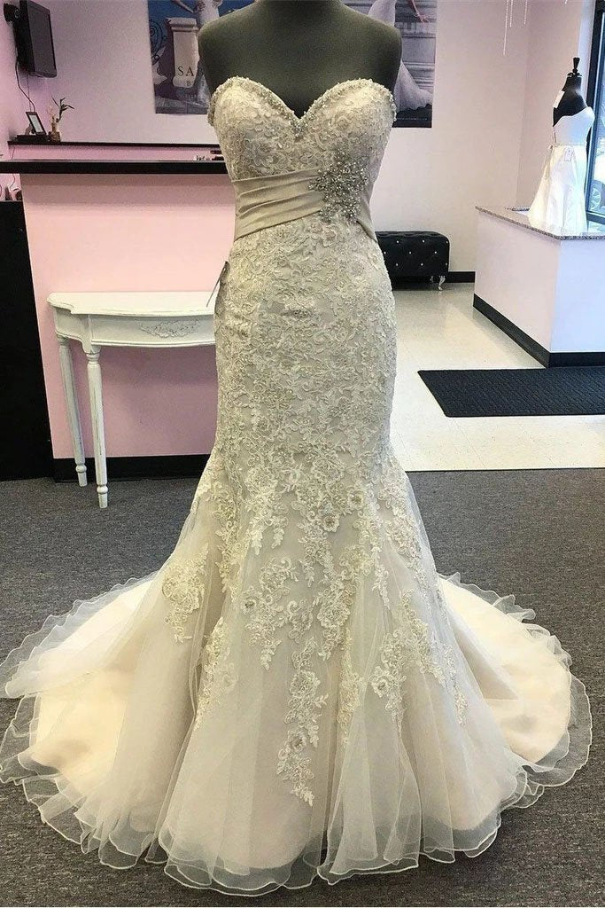 Elegant Sweetheart Mermaid Beach Wedding Dress with Beading, Lace Appliqued Bridal Dress N2397
