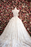 Vintage Princess Sleeveless Ball Gown Ivory Wedding Dresses with Flowers and Beads