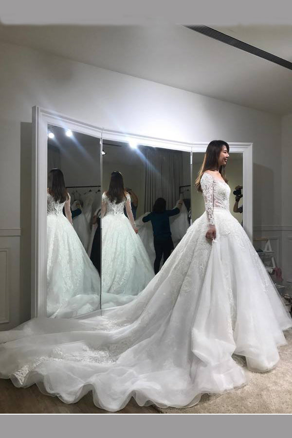 Luxurious Ball Gown Long Sleeves Court Train Lace Applique Wedding Dresses N429