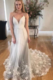 Spaghetti Strap V-Neck Tulle Beach Wedding Dresses with Lace Appliques