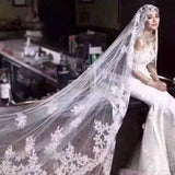 One Layer Tulle Bridal Veils with Lace Applique Edge Ivory Wedding Veil V036